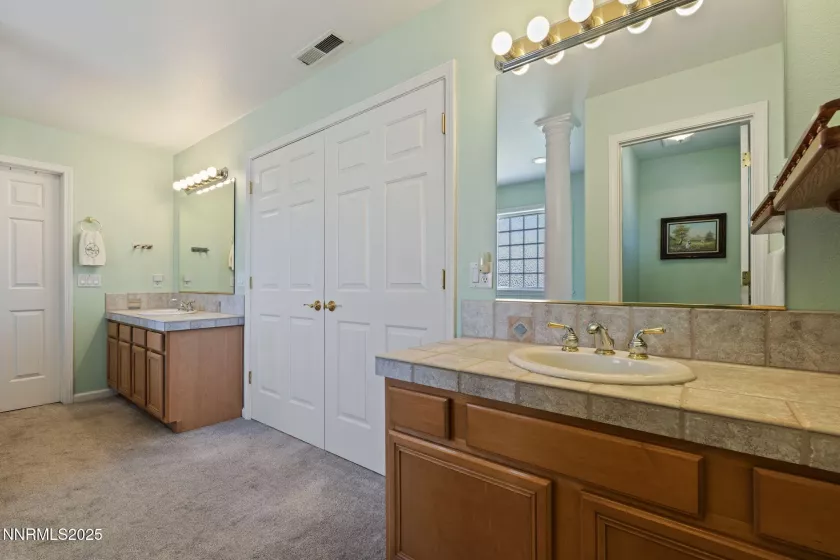 3555 Vista, Sparks, Nevada 89436, 5 Bedrooms Bedrooms, ,3 BathroomsBathrooms,Residential,Residential,Vista,250051853