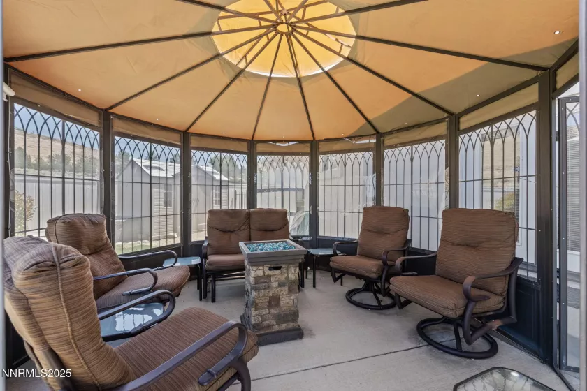 3555 Vista, Sparks, Nevada 89436, 5 Bedrooms Bedrooms, ,3 BathroomsBathrooms,Residential,Residential,Vista,250051853