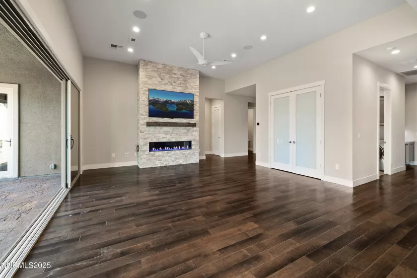 2223 Hillsborough, Reno, Nevada 89523, 3 Bedrooms Bedrooms, ,4 BathroomsBathrooms,Residential,Residential,Hillsborough,250051862