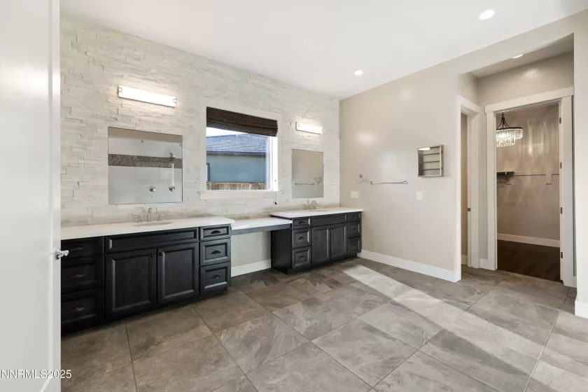 2223 Hillsborough, Reno, Nevada 89523, 3 Bedrooms Bedrooms, ,4 BathroomsBathrooms,Residential,Residential,Hillsborough,250051862
