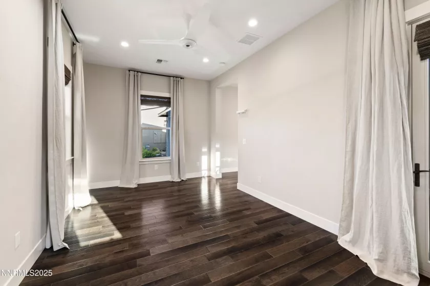 2223 Hillsborough, Reno, Nevada 89523, 3 Bedrooms Bedrooms, ,4 BathroomsBathrooms,Residential,Residential,Hillsborough,250051862