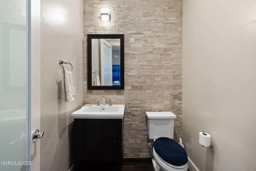 2223 Hillsborough, Reno, Nevada 89523, 3 Bedrooms Bedrooms, ,4 BathroomsBathrooms,Residential,Residential,Hillsborough,250051862