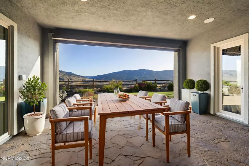 2223 Hillsborough, Reno, Nevada 89523, 3 Bedrooms Bedrooms, ,4 BathroomsBathrooms,Residential,Residential,Hillsborough,250051862