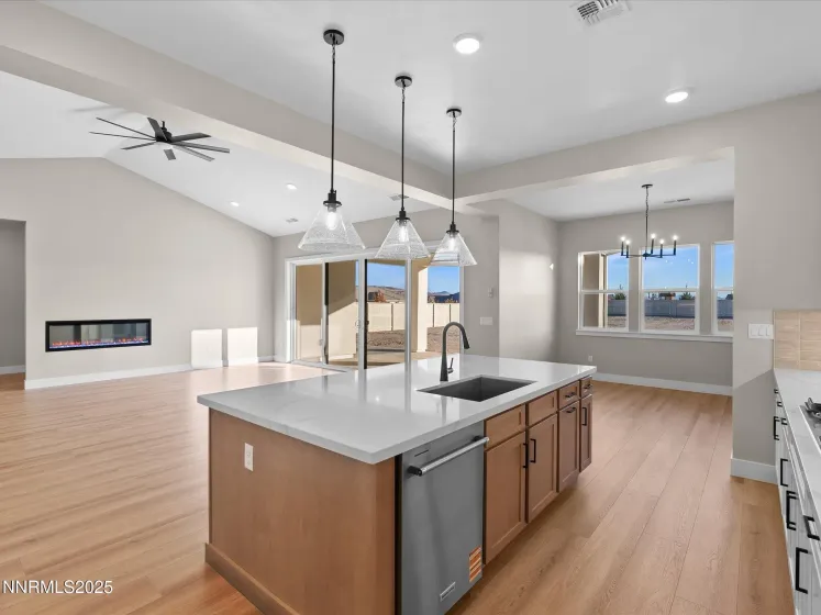 200 Pebble Creek, Sparks, Nevada 89441, 5 Bedrooms Bedrooms, ,5 BathroomsBathrooms,Residential,Residential,Pebble Creek,250051863