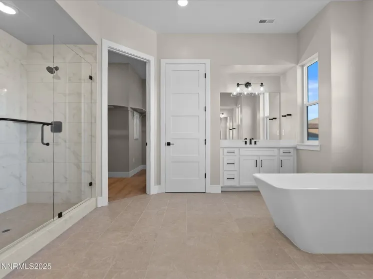 200 Pebble Creek, Sparks, Nevada 89441, 5 Bedrooms Bedrooms, ,5 BathroomsBathrooms,Residential,Residential,Pebble Creek,250051863