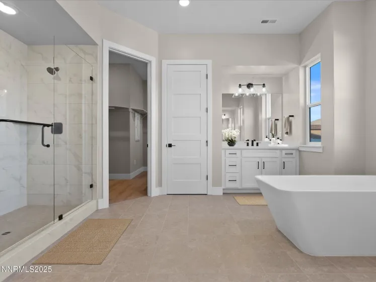 200 Pebble Creek, Sparks, Nevada 89441, 5 Bedrooms Bedrooms, ,5 BathroomsBathrooms,Residential,Residential,Pebble Creek,250051863