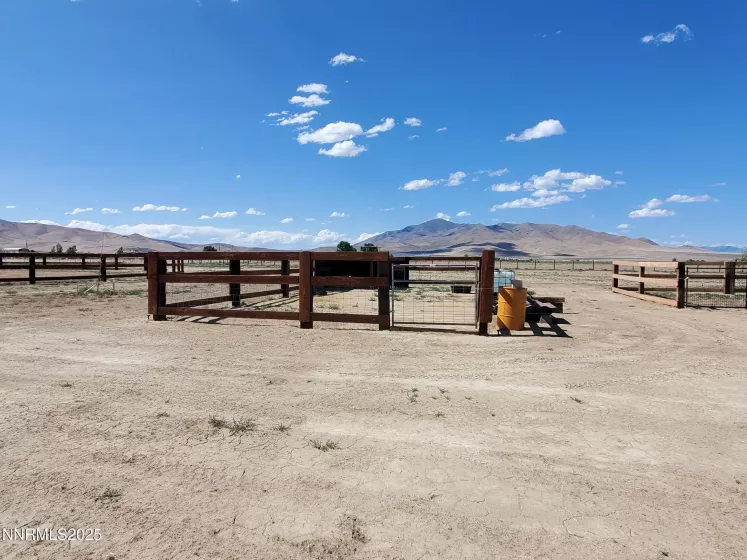 5200 Colt, Winnemucca, Nevada 89445, 1 Bedroom Bedrooms, ,1 BathroomBathrooms,Residential,Residential,Colt,250051867