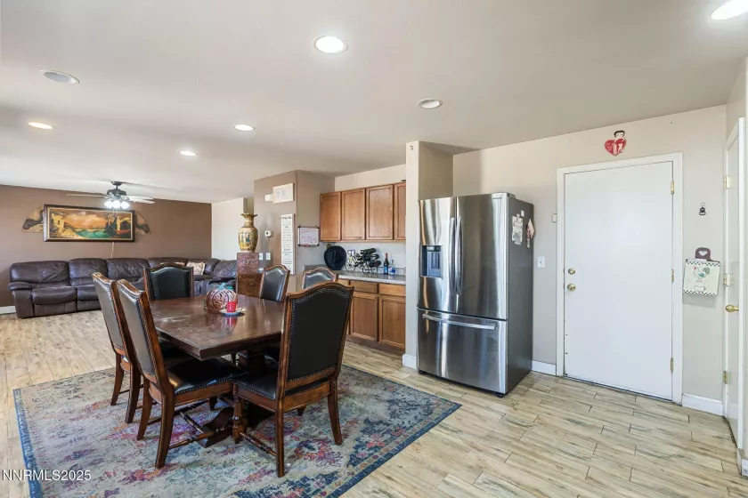 7991 Mariner Cove, Reno, Nevada 89506, 3 Bedrooms Bedrooms, ,3 BathroomsBathrooms,Residential,Residential,Mariner Cove,250051868