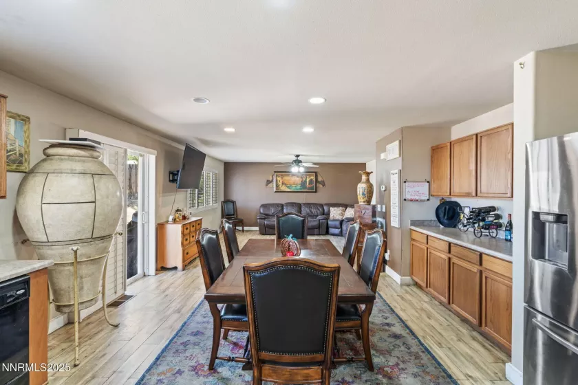 7991 Mariner Cove, Reno, Nevada 89506, 3 Bedrooms Bedrooms, ,3 BathroomsBathrooms,Residential,Residential,Mariner Cove,250051868