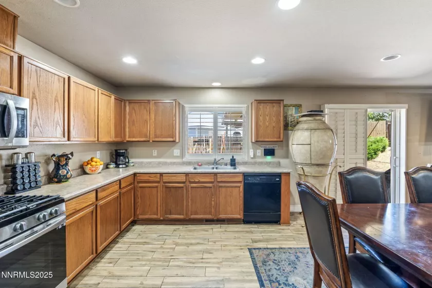 7991 Mariner Cove, Reno, Nevada 89506, 3 Bedrooms Bedrooms, ,3 BathroomsBathrooms,Residential,Residential,Mariner Cove,250051868