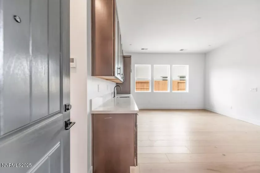 2940 Murrelet, Sparks, Nevada 89441, 3 Bedrooms Bedrooms, ,4 BathroomsBathrooms,Residential,Residential,Murrelet,250051877