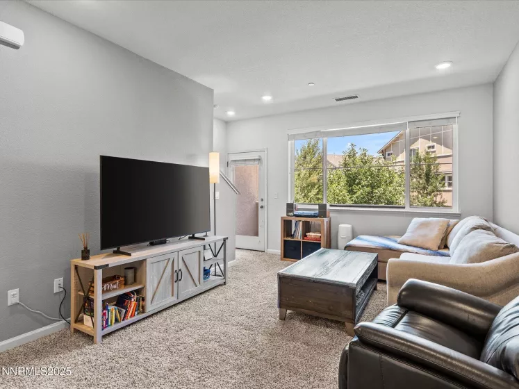 2755 Elsie Irene, Reno, Nevada 89503, 2 Bedrooms Bedrooms, ,3 BathroomsBathrooms,Residential,Residential,Elsie Irene,250051881