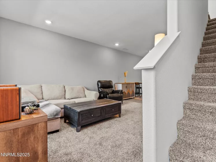 2755 Elsie Irene, Reno, Nevada 89503, 2 Bedrooms Bedrooms, ,3 BathroomsBathrooms,Residential,Residential,Elsie Irene,250051881