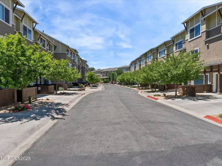 2755 Elsie Irene, Reno, Nevada 89503, 2 Bedrooms Bedrooms, ,3 BathroomsBathrooms,Residential,Residential,Elsie Irene,250051881