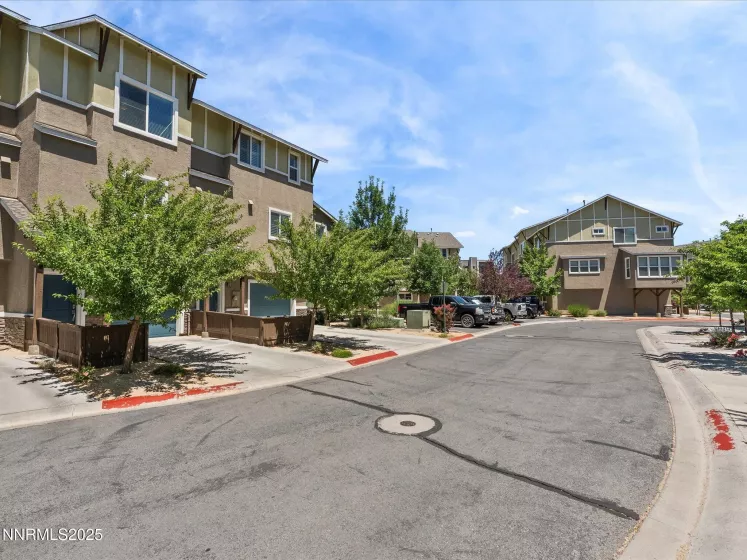 2755 Elsie Irene, Reno, Nevada 89503, 2 Bedrooms Bedrooms, ,3 BathroomsBathrooms,Residential,Residential,Elsie Irene,250051881
