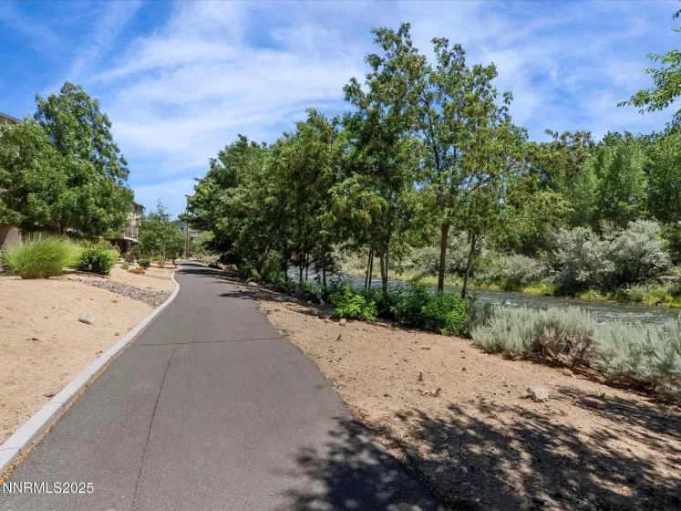 2755 Elsie Irene, Reno, Nevada 89503, 2 Bedrooms Bedrooms, ,3 BathroomsBathrooms,Residential,Residential,Elsie Irene,250051881