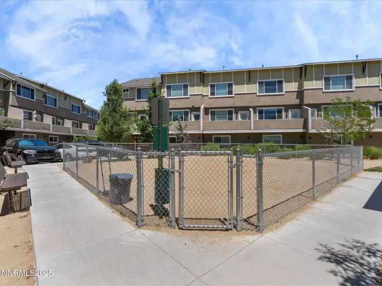 2755 Elsie Irene, Reno, Nevada 89503, 2 Bedrooms Bedrooms, ,3 BathroomsBathrooms,Residential,Residential,Elsie Irene,250051881