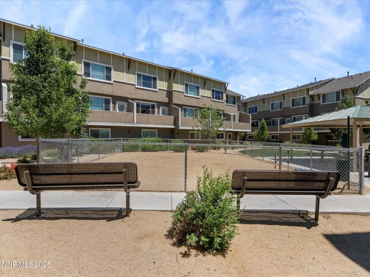 2755 Elsie Irene, Reno, Nevada 89503, 2 Bedrooms Bedrooms, ,3 BathroomsBathrooms,Residential,Residential,Elsie Irene,250051881