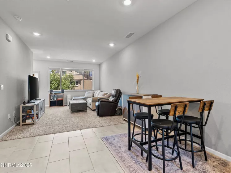 2755 Elsie Irene, Reno, Nevada 89503, 2 Bedrooms Bedrooms, ,3 BathroomsBathrooms,Residential,Residential,Elsie Irene,250051881