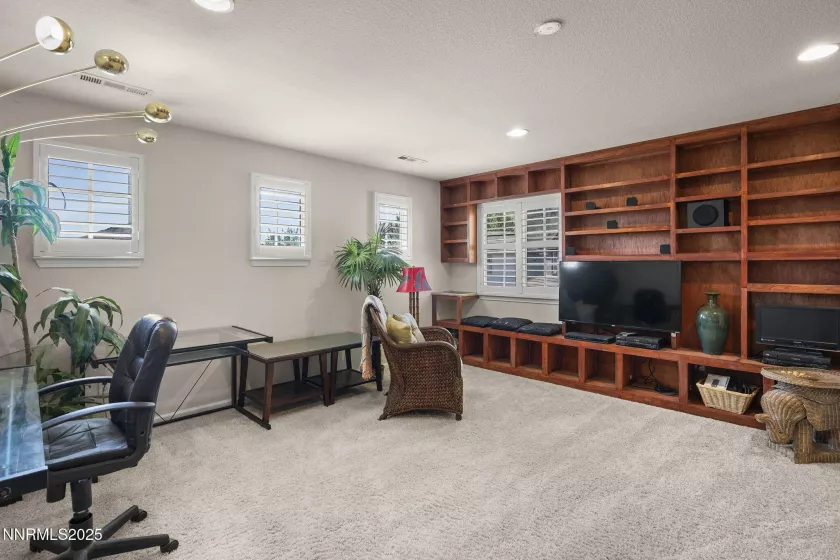 3030 Blue Grouse, Reno, Nevada 89509, 4 Bedrooms Bedrooms, ,3 BathroomsBathrooms,Residential,Residential,Blue Grouse,250051850