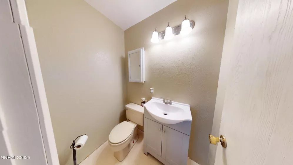 5090 Offenhauser, Winnemucca, Nevada 89445, 5 Bedrooms Bedrooms, ,3 BathroomsBathrooms,Residential,Residential,Offenhauser,250051892