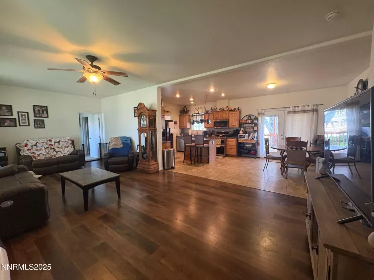 7075 Lazy P, Winnemucca, Nevada 89445, 3 Bedrooms Bedrooms, ,2 BathroomsBathrooms,Residential,Residential,Lazy P,250051895