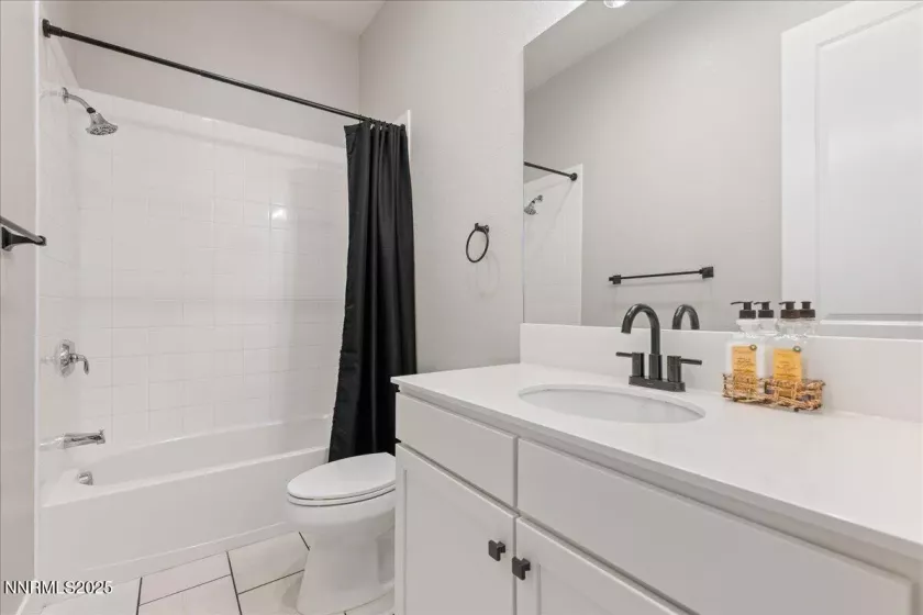 9324 Astaya, Reno, Nevada 89521, 4 Bedrooms Bedrooms, ,3 BathroomsBathrooms,Residential,Residential,Astaya,250051922