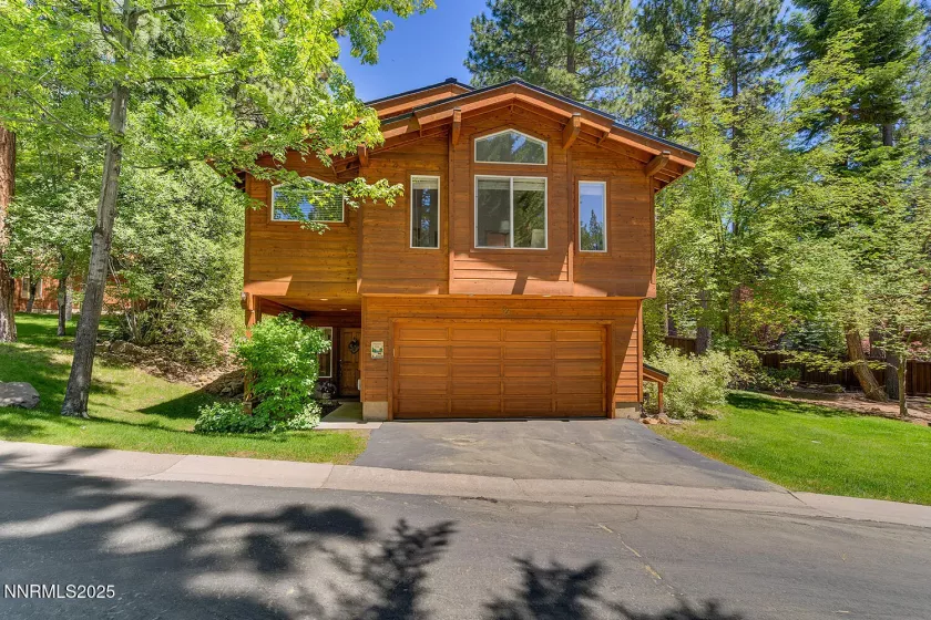 198 Country Club, Incline Village, Nevada 89451, 3 Bedrooms Bedrooms, ,3 BathroomsBathrooms,Residential,Residential,Country Club,250051929
