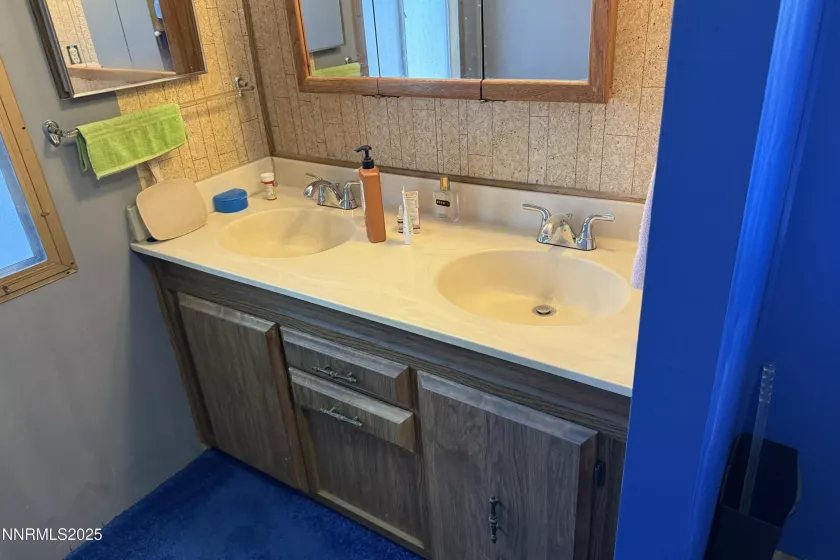 3815 Amber, Silver Springs, Nevada 89429, 3 Bedrooms Bedrooms, ,2 BathroomsBathrooms,Residential,Residential,Amber,250051930