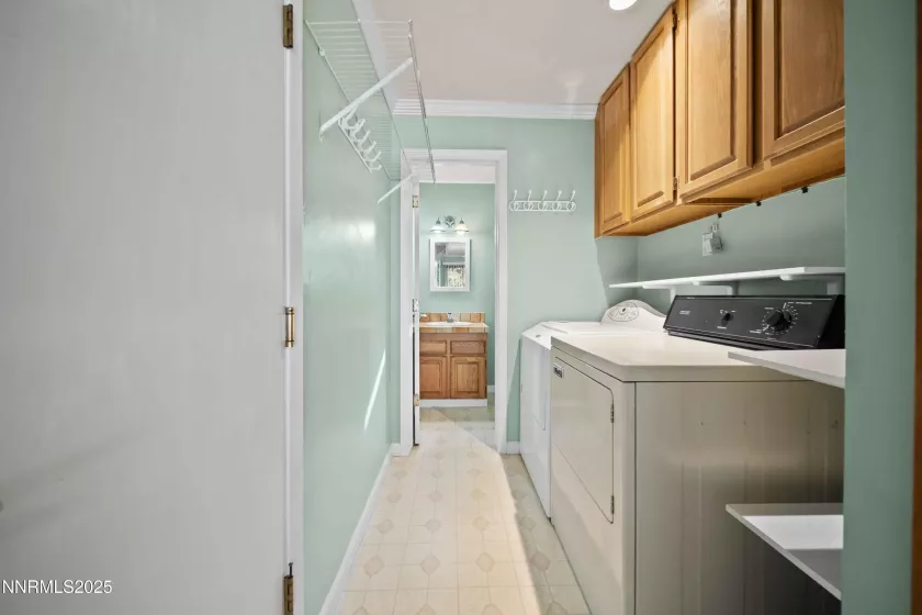 25 Yellow Pine, Reno, Nevada 89511, 3 Bedrooms Bedrooms, ,3 BathroomsBathrooms,Residential,Residential,Yellow Pine,250051914