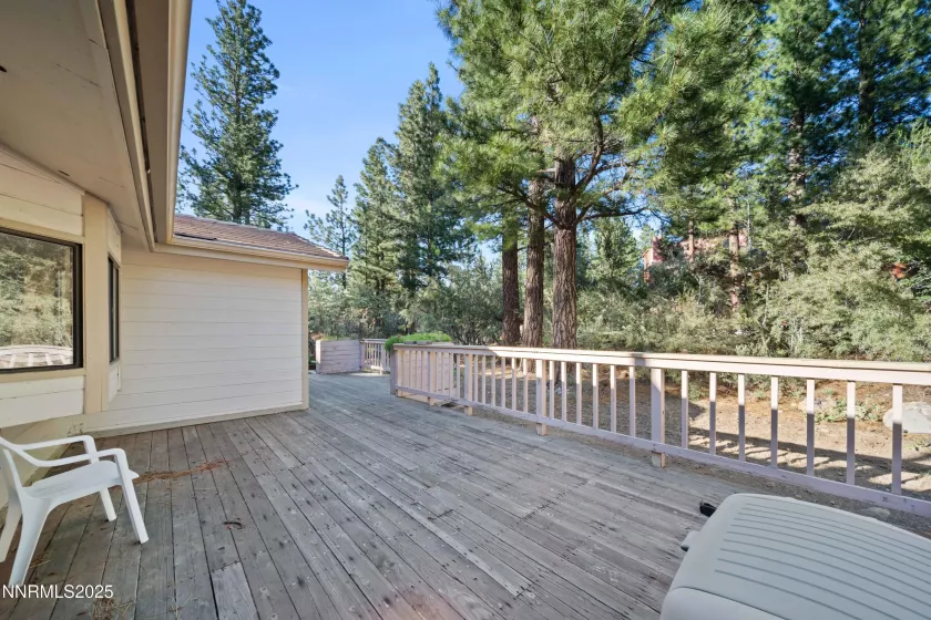 25 Yellow Pine, Reno, Nevada 89511, 3 Bedrooms Bedrooms, ,3 BathroomsBathrooms,Residential,Residential,Yellow Pine,250051914