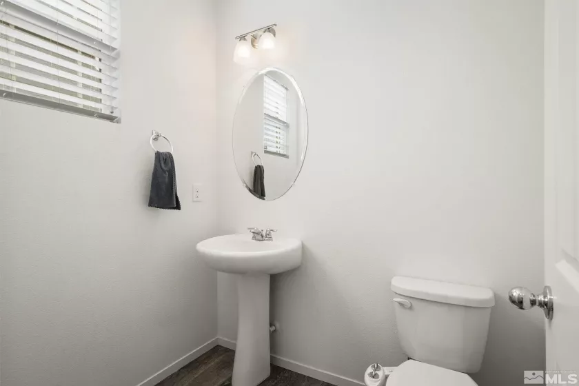 9808 Fishermans Reef, Reno, Nevada 89506, 4 Bedrooms Bedrooms, ,3 BathroomsBathrooms,Residential,Residential,Fishermans Reef,250002939