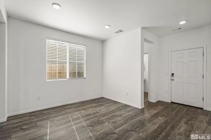 9808 Fishermans Reef, Reno, Nevada 89506, 4 Bedrooms Bedrooms, ,3 BathroomsBathrooms,Residential,Residential,Fishermans Reef,250002939
