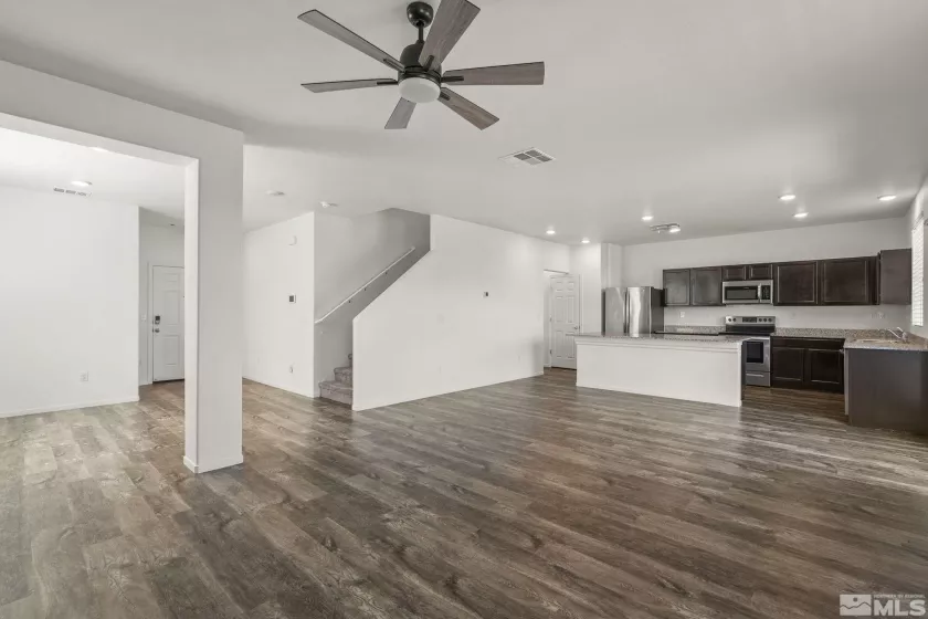 9808 Fishermans Reef, Reno, Nevada 89506, 4 Bedrooms Bedrooms, ,3 BathroomsBathrooms,Residential,Residential,Fishermans Reef,250002939