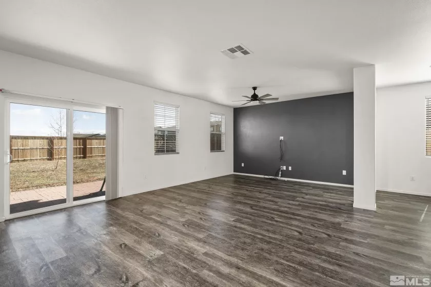 9808 Fishermans Reef, Reno, Nevada 89506, 4 Bedrooms Bedrooms, ,3 BathroomsBathrooms,Residential,Residential,Fishermans Reef,250002939