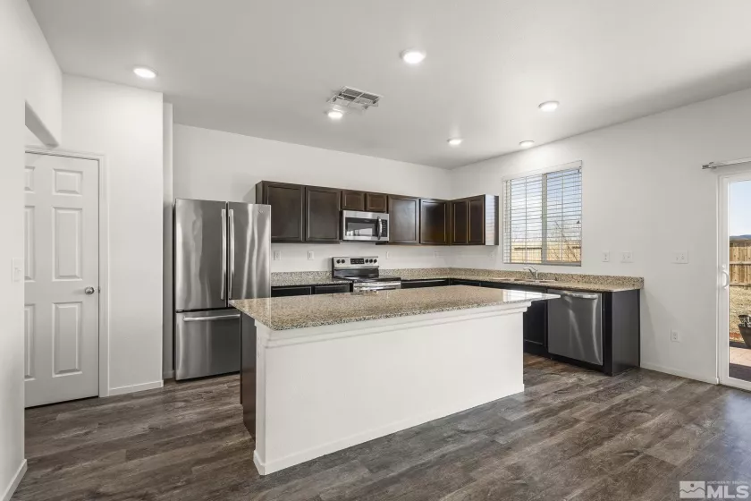 9808 Fishermans Reef, Reno, Nevada 89506, 4 Bedrooms Bedrooms, ,3 BathroomsBathrooms,Residential,Residential,Fishermans Reef,250002939