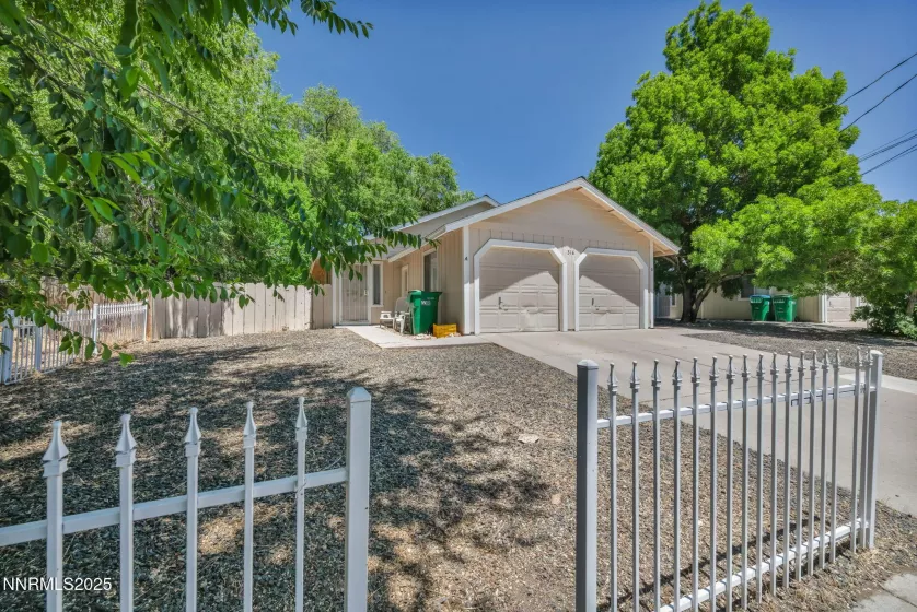 316 Corbett, Carson City, Nevada 89706, ,Residential Income,Residential,Corbett,250051915