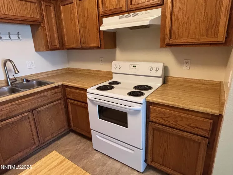 1465 Peckham, Reno, Nevada 89502, 1 Bedroom Bedrooms, ,1 BathroomBathrooms,Residential,Residential,Peckham,250051938