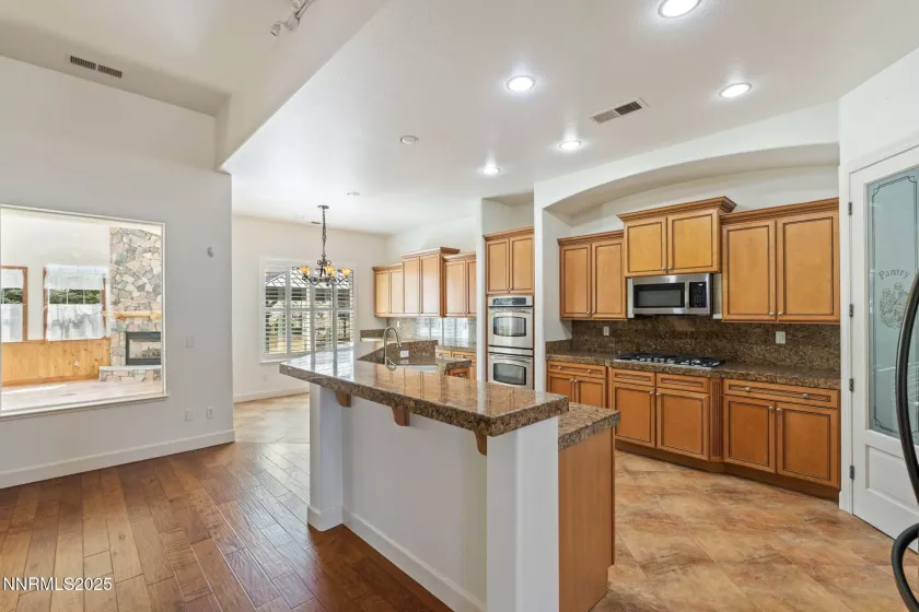 7816 Casarey, Sparks, Nevada 89436, 5 Bedrooms Bedrooms, ,3 BathroomsBathrooms,Residential,Residential,Casarey,250051939