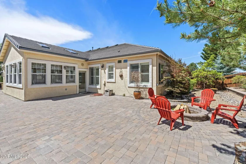 7816 Casarey, Sparks, Nevada 89436, 5 Bedrooms Bedrooms, ,3 BathroomsBathrooms,Residential,Residential,Casarey,250051939