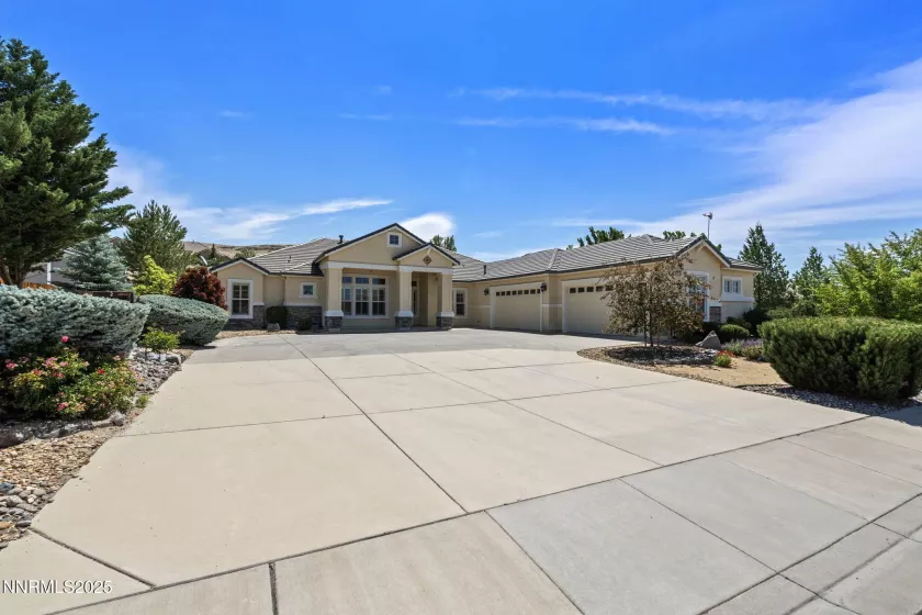 7816 Casarey, Sparks, Nevada 89436, 5 Bedrooms Bedrooms, ,3 BathroomsBathrooms,Residential,Residential,Casarey,250051939