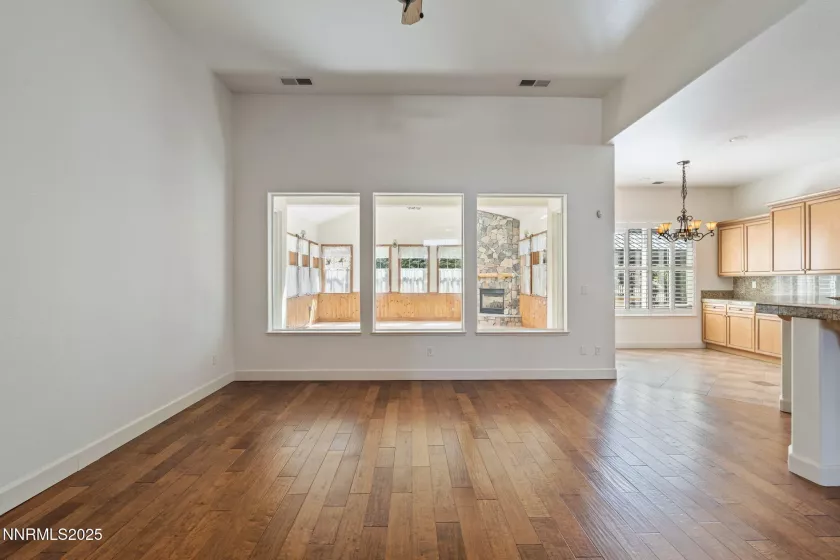 7816 Casarey, Sparks, Nevada 89436, 5 Bedrooms Bedrooms, ,3 BathroomsBathrooms,Residential,Residential,Casarey,250051939