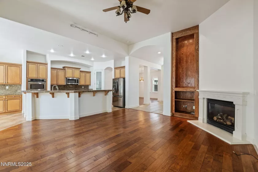 7816 Casarey, Sparks, Nevada 89436, 5 Bedrooms Bedrooms, ,3 BathroomsBathrooms,Residential,Residential,Casarey,250051939