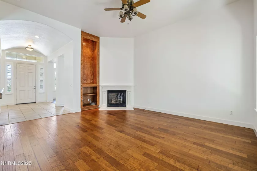 7816 Casarey, Sparks, Nevada 89436, 5 Bedrooms Bedrooms, ,3 BathroomsBathrooms,Residential,Residential,Casarey,250051939