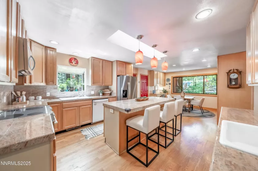 633 2nd Creek, Incline Village, Nevada 89451, 3 Bedrooms Bedrooms, ,2 BathroomsBathrooms,Residential,Residential,2nd Creek,250051941
