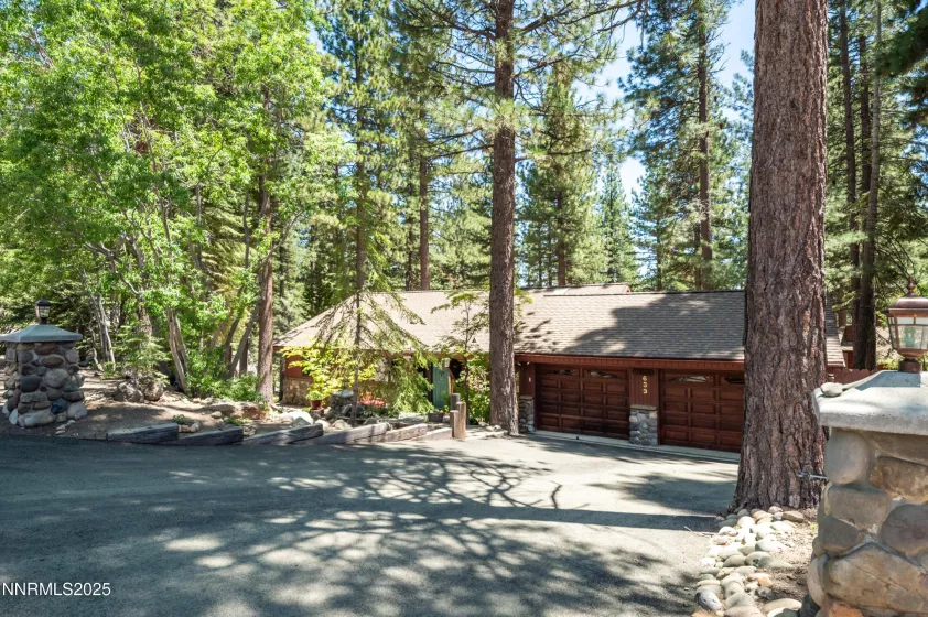633 2nd Creek, Incline Village, Nevada 89451, 3 Bedrooms Bedrooms, ,2 BathroomsBathrooms,Residential,Residential,2nd Creek,250051941