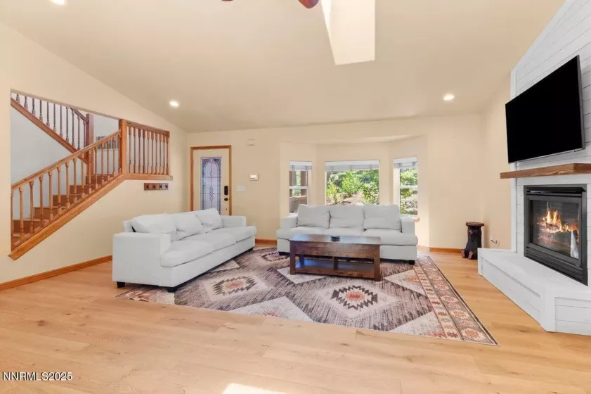 1580 Boca Raton, South Lake Tahoe, California 96150, 3 Bedrooms Bedrooms, ,2 BathroomsBathrooms,Residential,Residential,Boca Raton,250051943