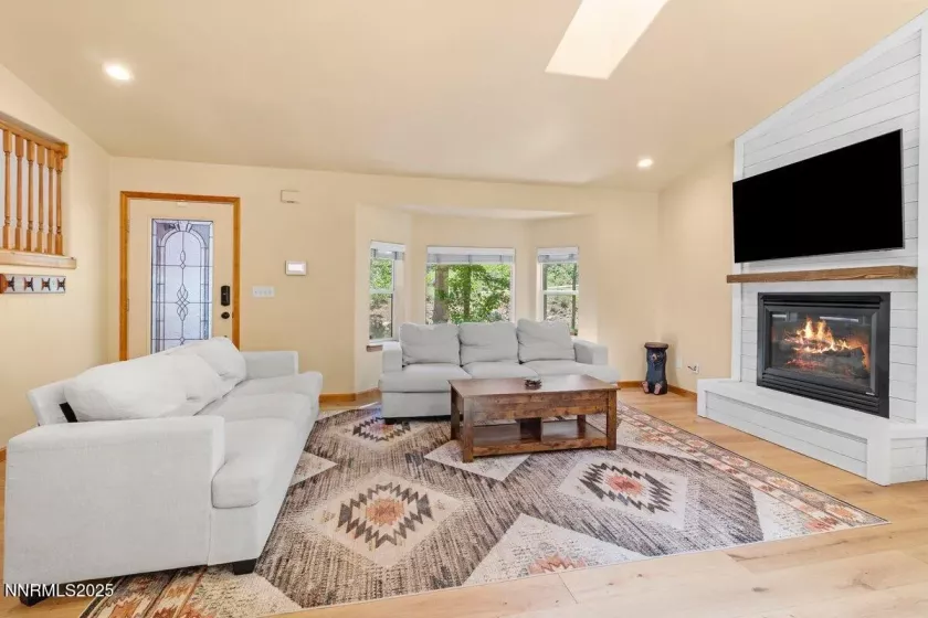 1580 Boca Raton, South Lake Tahoe, California 96150, 3 Bedrooms Bedrooms, ,2 BathroomsBathrooms,Residential,Residential,Boca Raton,250051943