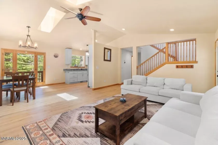 1580 Boca Raton, South Lake Tahoe, California 96150, 3 Bedrooms Bedrooms, ,2 BathroomsBathrooms,Residential,Residential,Boca Raton,250051943