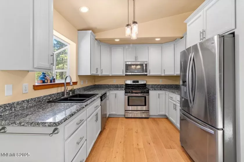 1580 Boca Raton, South Lake Tahoe, California 96150, 3 Bedrooms Bedrooms, ,2 BathroomsBathrooms,Residential,Residential,Boca Raton,250051943